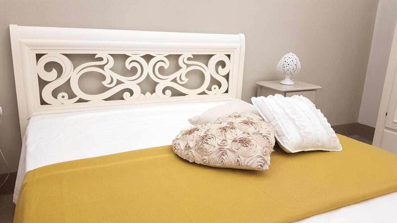 Villa Cesarea Dimora Di Charme ซานตา เชซาเรอา แตร์เม ภายนอก รูปภาพ