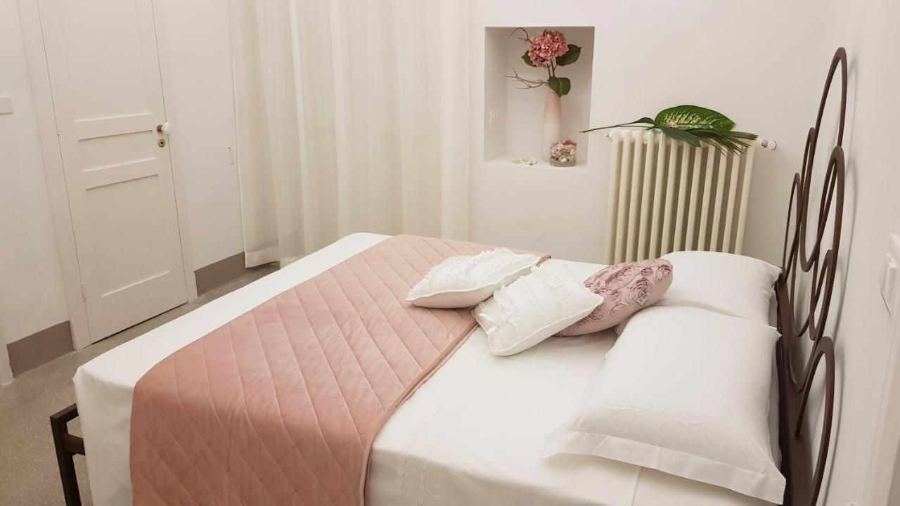 Villa Cesarea Dimora Di Charme ซานตา เชซาเรอา แตร์เม ภายนอก รูปภาพ