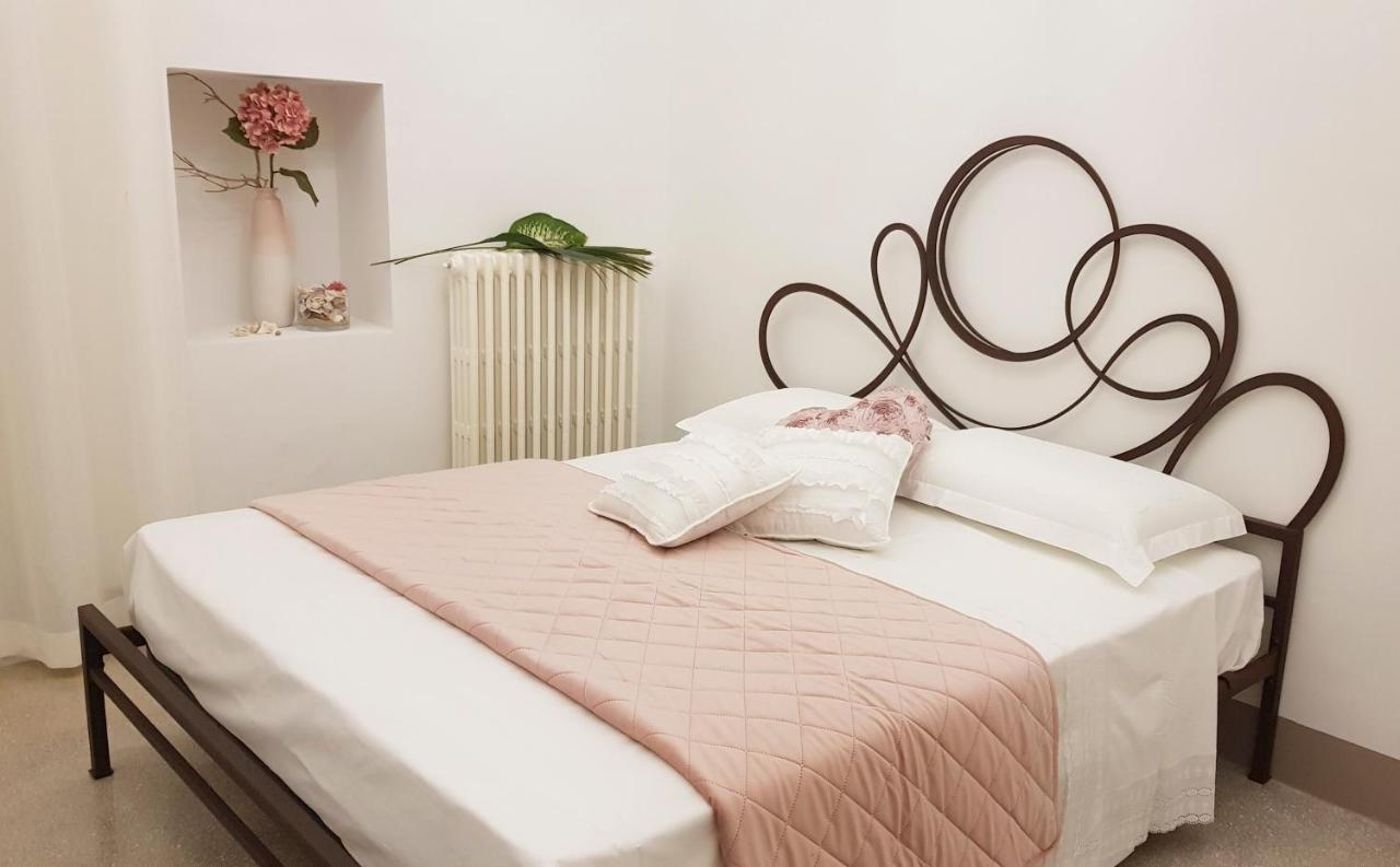 Villa Cesarea Dimora Di Charme ซานตา เชซาเรอา แตร์เม ภายนอก รูปภาพ